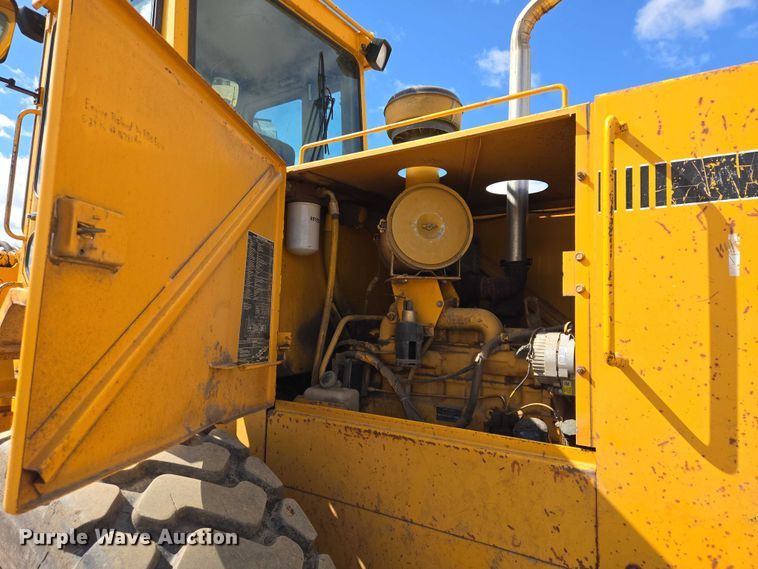 image for item ER1522 1989 John Deere 544E wheel loader