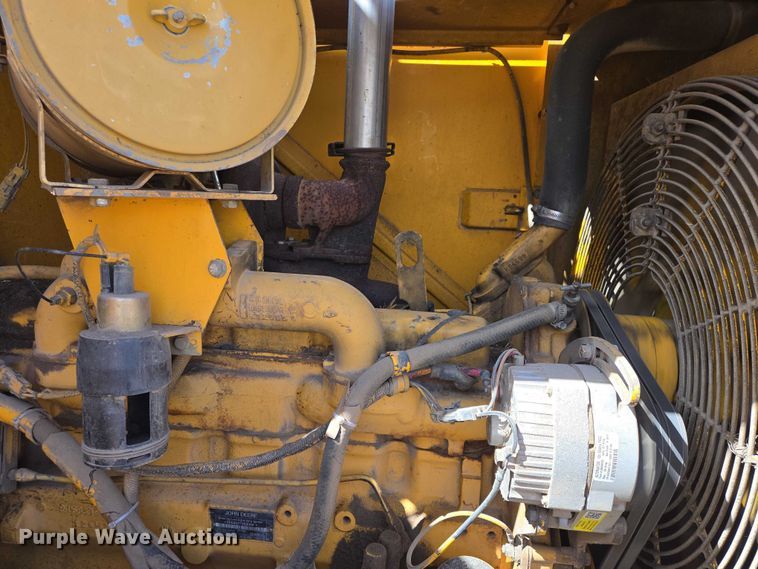image for item ER1522 1989 John Deere 544E wheel loader