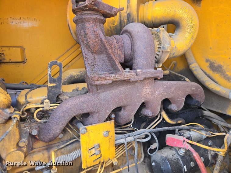 image for item ER1522 1989 John Deere 544E wheel loader
