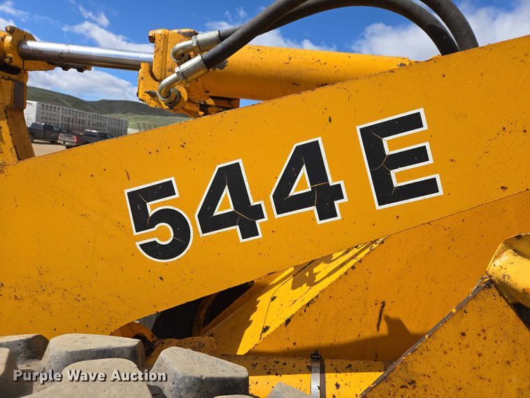 image for item ER1522 1989 John Deere 544E wheel loader