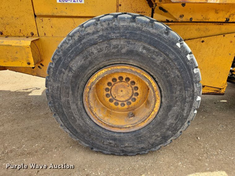 image for item ER1522 1989 John Deere 544E wheel loader
