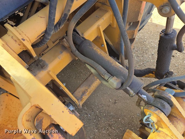 image for item ER1523 1997 Case 570LXT landscape tractor