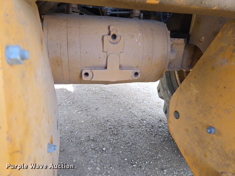 image for item ER1523 1997 Case 570LXT landscape tractor