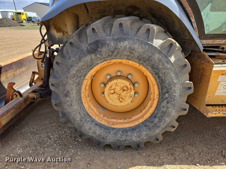 image for item ER1523 1997 Case 570LXT landscape tractor