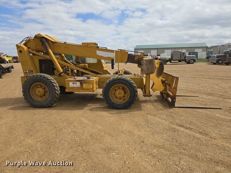 image for item ER1526 1988 Pettibone B-68-C telehandler