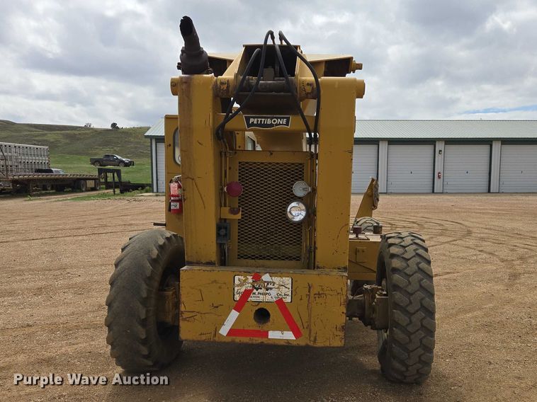 image for item ER1526 1988 Pettibone B-68-C telehandler