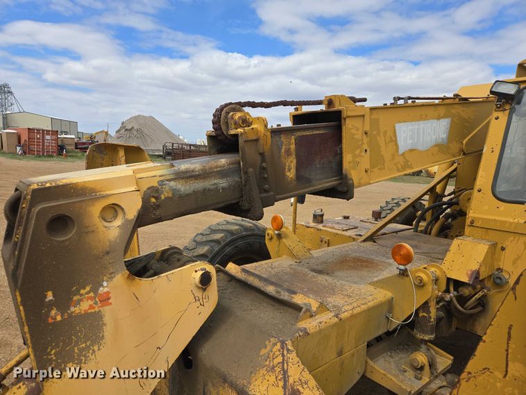 image for item ER1526 1988 Pettibone B-68-C telehandler