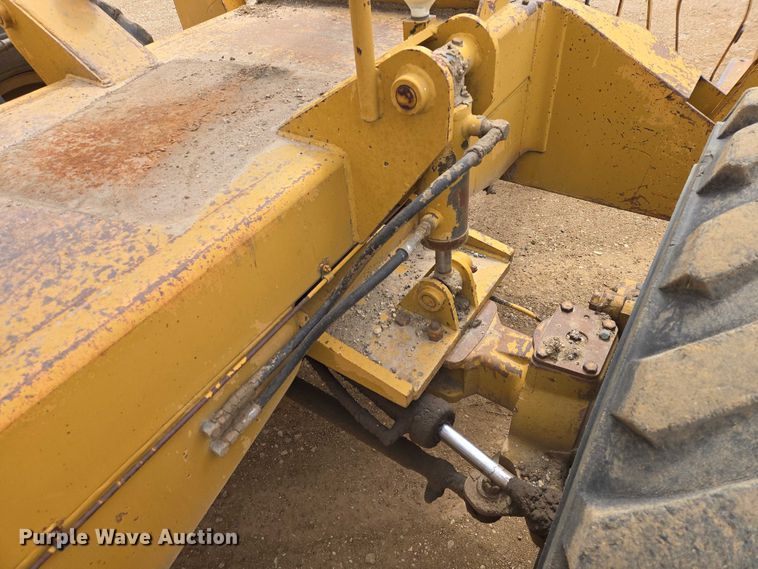 image for item ER1526 1988 Pettibone B-68-C telehandler