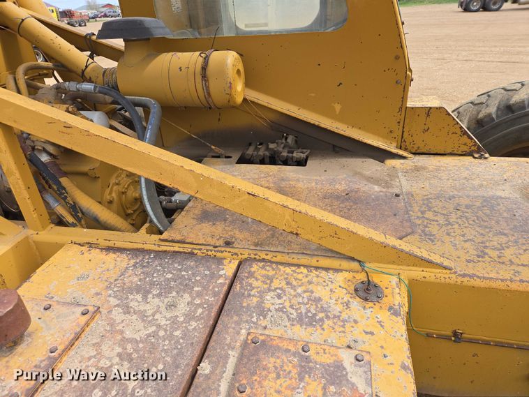 image for item ER1526 1988 Pettibone B-68-C telehandler