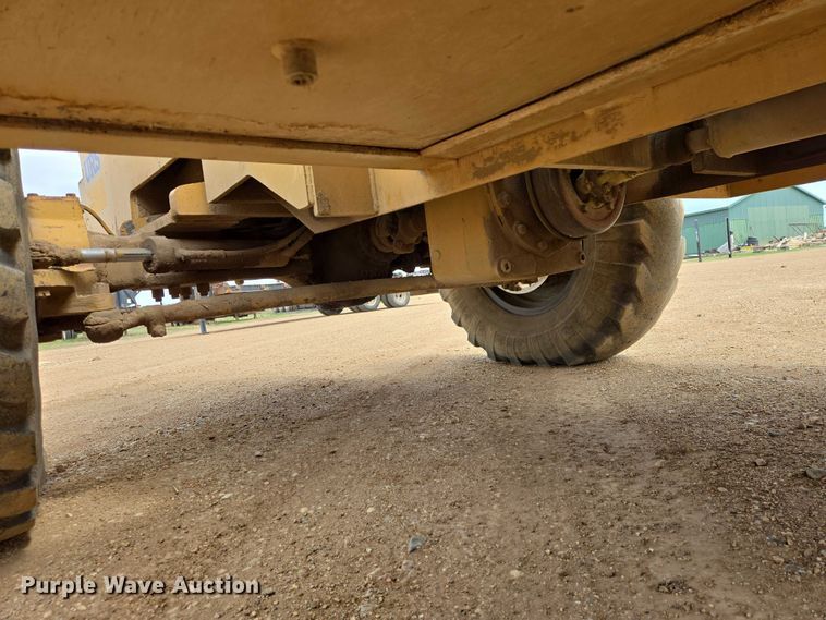 image for item ER1526 1988 Pettibone B-68-C telehandler