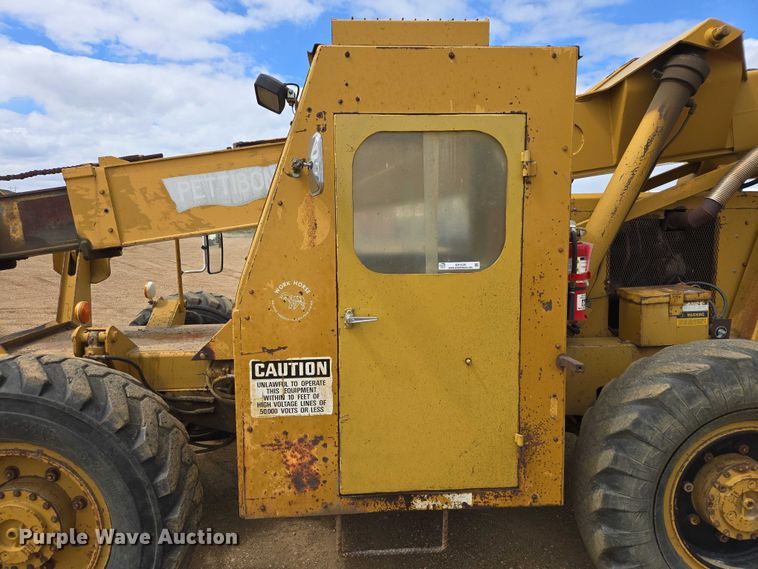 image for item ER1526 1988 Pettibone B-68-C telehandler