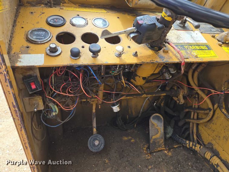 image for item ER1526 1988 Pettibone B-68-C telehandler