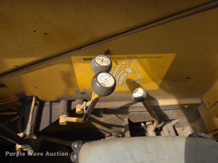 image for item ER1526 1988 Pettibone B-68-C telehandler