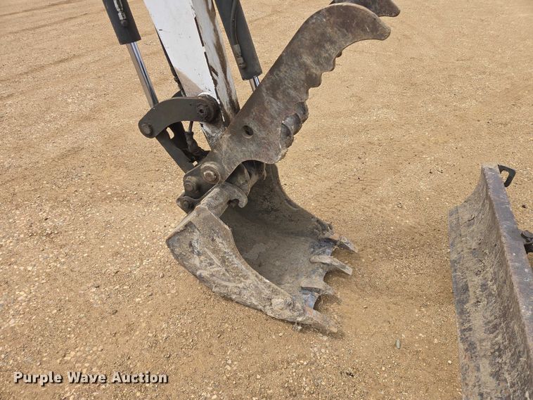 image for item ER1527 2013 Bobcat E45 mini excavator