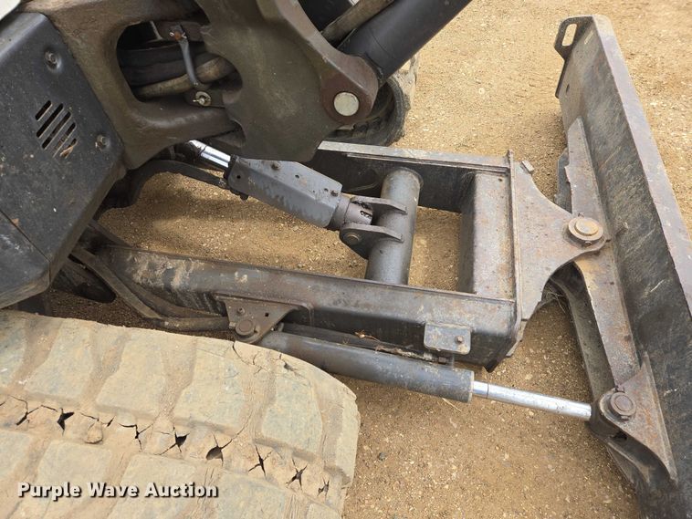 image for item ER1527 2013 Bobcat E45 mini excavator