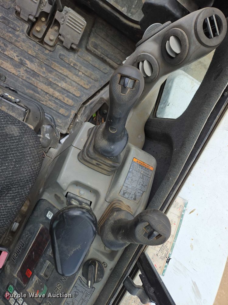 image for item ER1527 2013 Bobcat E45 mini excavator