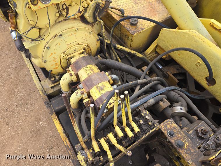 image for item ER1528 1991 International 4700 drilling rig truck