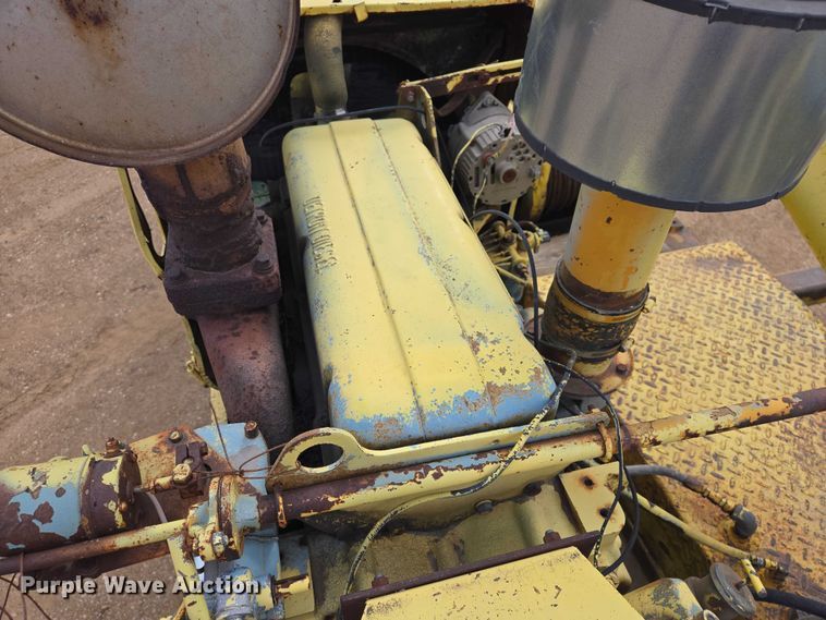 image for item ER1528 1991 International 4700 drilling rig truck