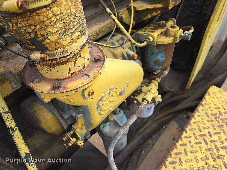 image for item ER1528 1991 International 4700 drilling rig truck