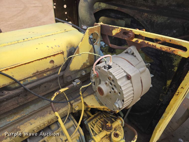 image for item ER1528 1991 International 4700 drilling rig truck