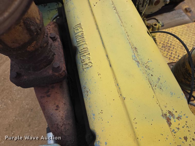 image for item ER1528 1991 International 4700 drilling rig truck