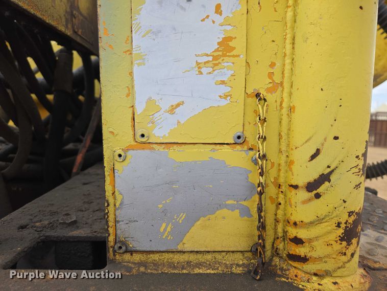image for item ER1528 1991 International 4700 drilling rig truck