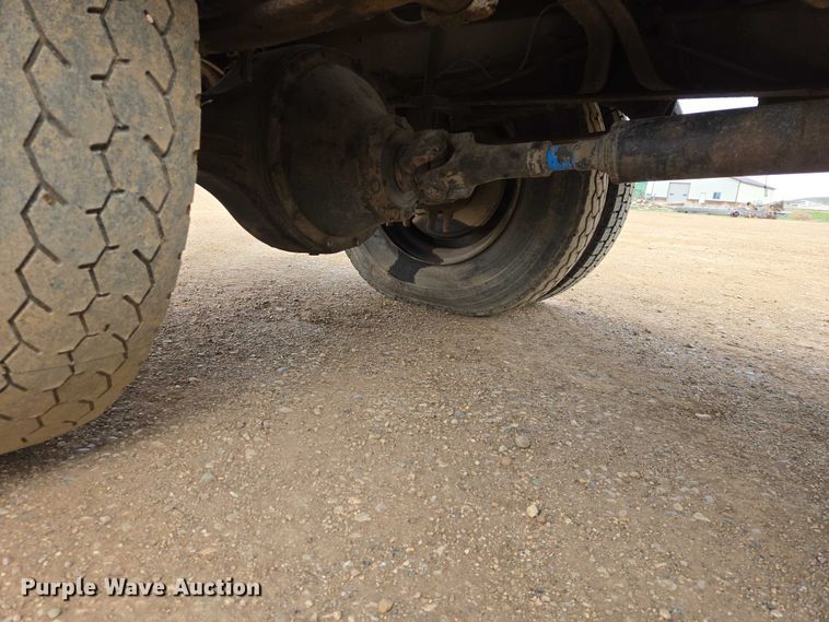 image for item ER1528 1991 International 4700 drilling rig truck