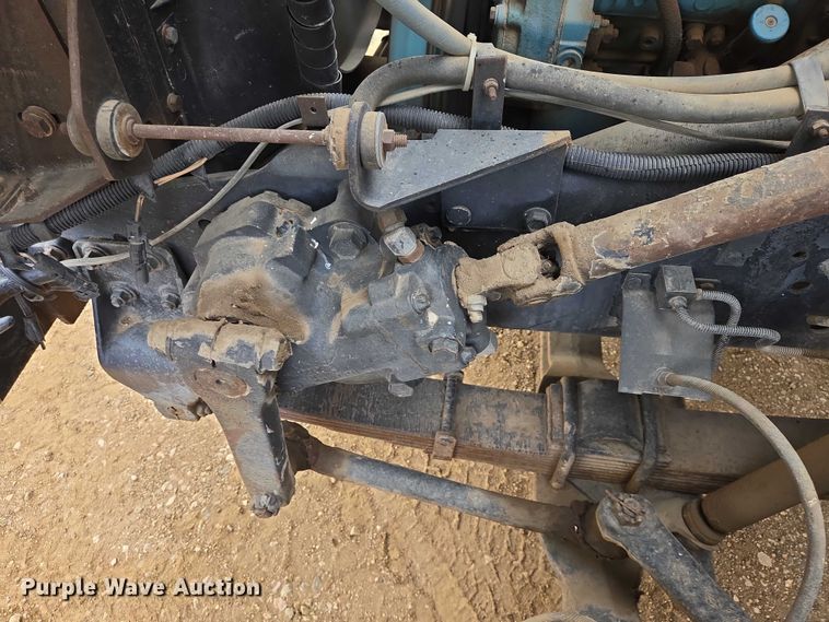 image for item ER1528 1991 International 4700 drilling rig truck