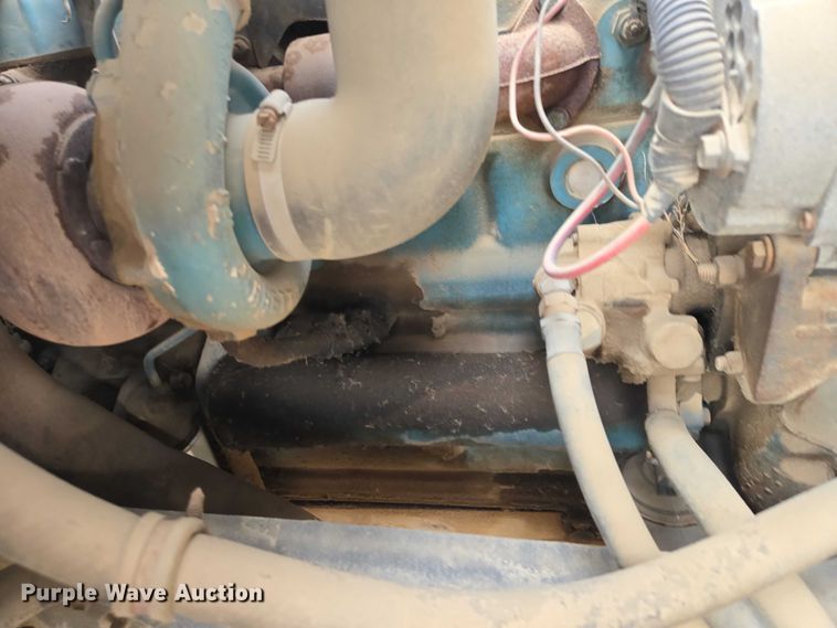 image for item ER1528 1991 International 4700 drilling rig truck