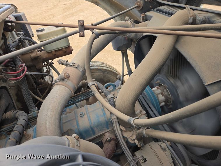 image for item ER1528 1991 International 4700 drilling rig truck