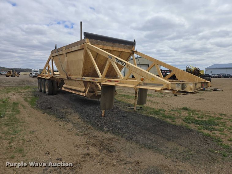 image for item ER1529 2000 Ranco BT-129 bottom dump trailer