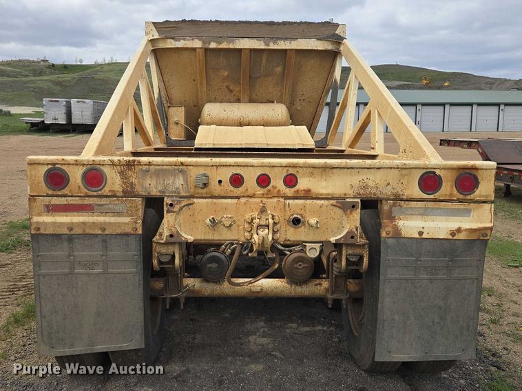 image for item ER1529 2000 Ranco BT-129 bottom dump trailer
