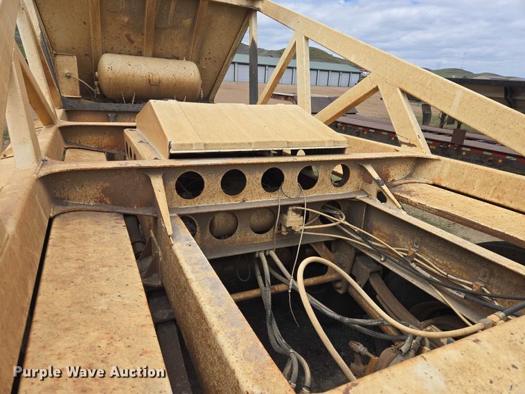 image for item ER1529 2000 Ranco BT-129 bottom dump trailer