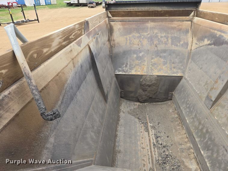 image for item ER1529 2000 Ranco BT-129 bottom dump trailer