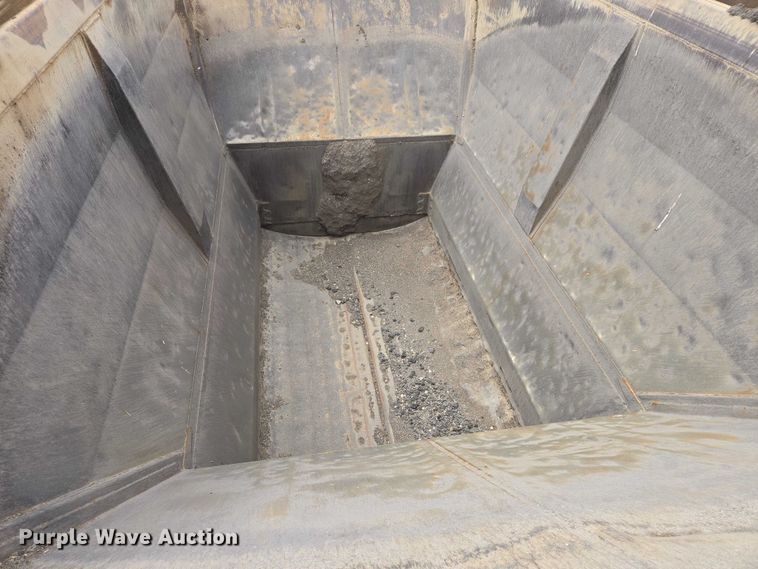 image for item ER1529 2000 Ranco BT-129 bottom dump trailer