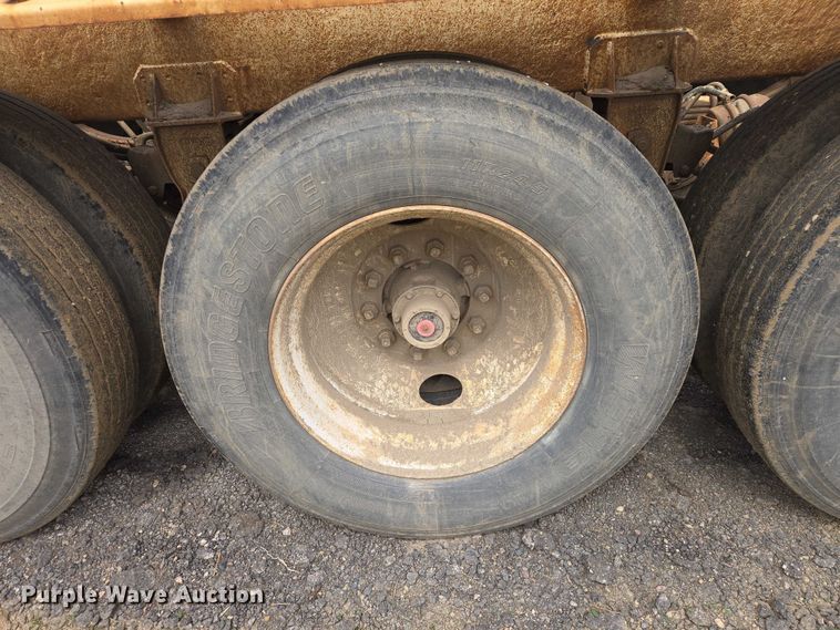 image for item ER1529 2000 Ranco BT-129 bottom dump trailer