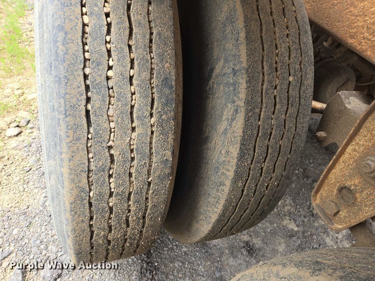 image for item ER1529 2000 Ranco BT-129 bottom dump trailer