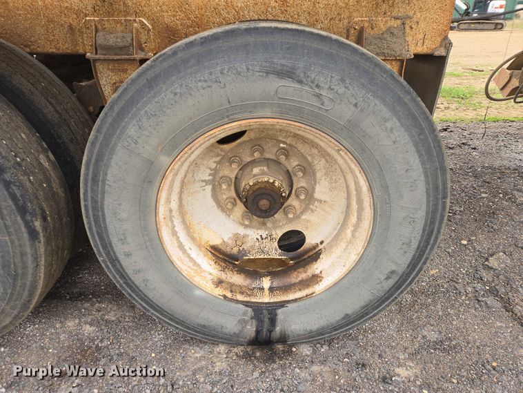 image for item ER1529 2000 Ranco BT-129 bottom dump trailer