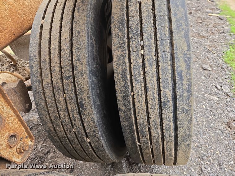 image for item ER1529 2000 Ranco BT-129 bottom dump trailer