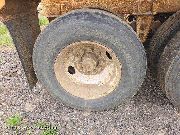image for item ER1529 2000 Ranco BT-129 bottom dump trailer