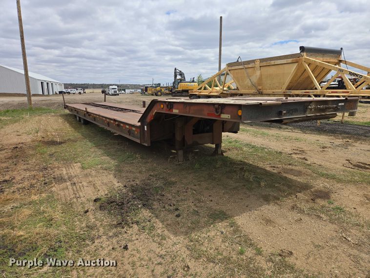 image for item ER1530 1999 Wallace drop deck equipment trailer