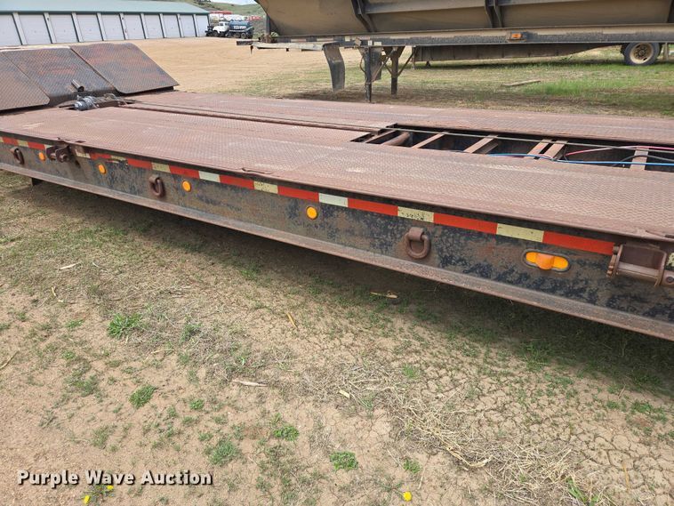 image for item ER1530 1999 Wallace drop deck equipment trailer