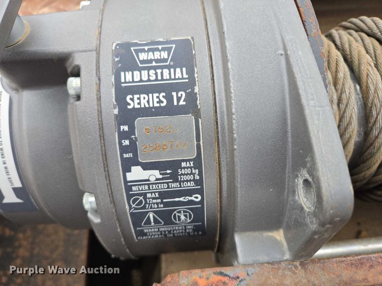 image for item ER1530 1999 Wallace drop deck equipment trailer