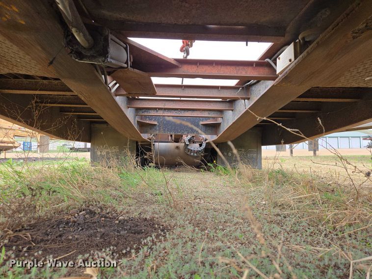 image for item ER1530 1999 Wallace drop deck equipment trailer