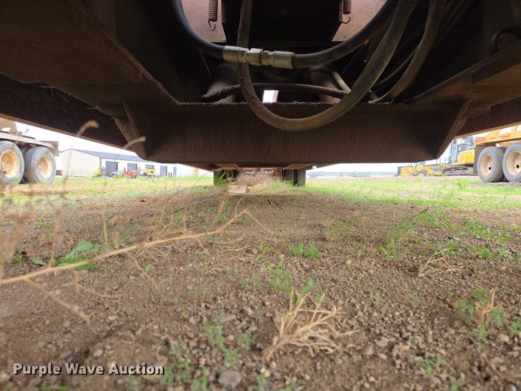 image for item ER1530 1999 Wallace drop deck equipment trailer