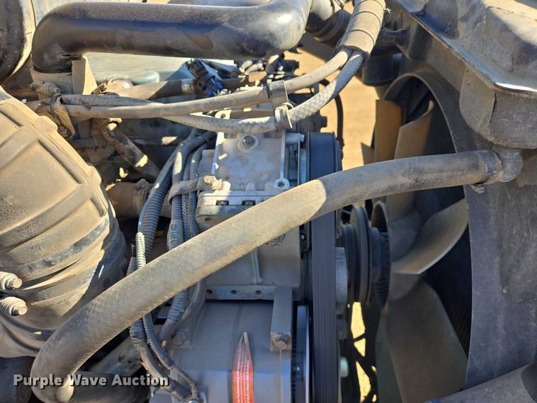 image for item ER1531 2000 Kenworth T800 semi truck