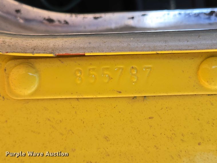 image for item ER1531 2000 Kenworth T800 semi truck