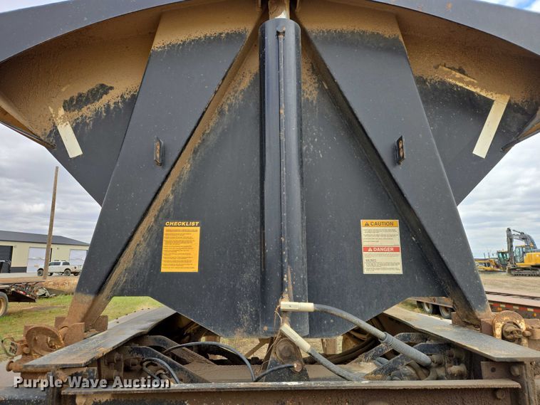 image for item ER1532 2008 Side Dump Industries side dump trailer