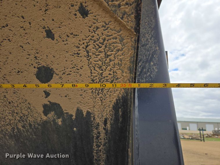 image for item ER1532 2008 Side Dump Industries side dump trailer