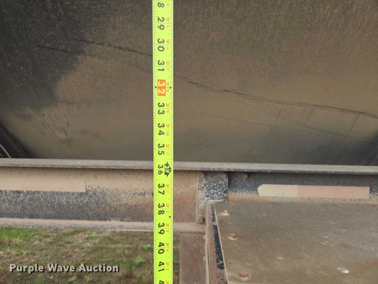 image for item ER1532 2008 Side Dump Industries side dump trailer